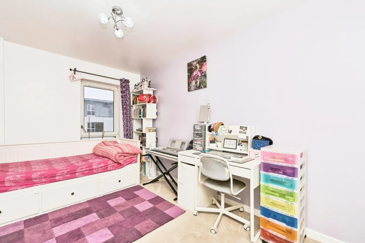 Wintergreen Boulevard, West Drayton, UB7, photo 11