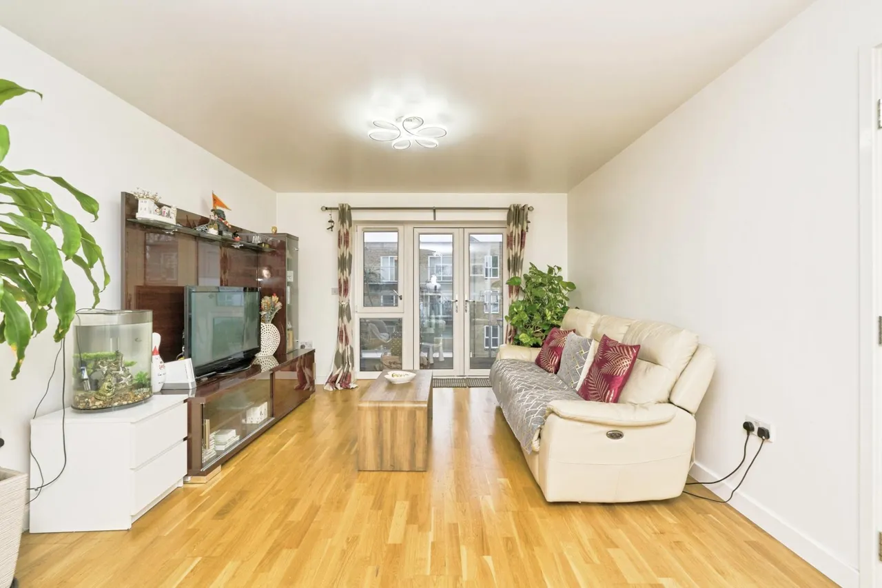 Wintergreen Boulevard, West Drayton, UB7, photo 5