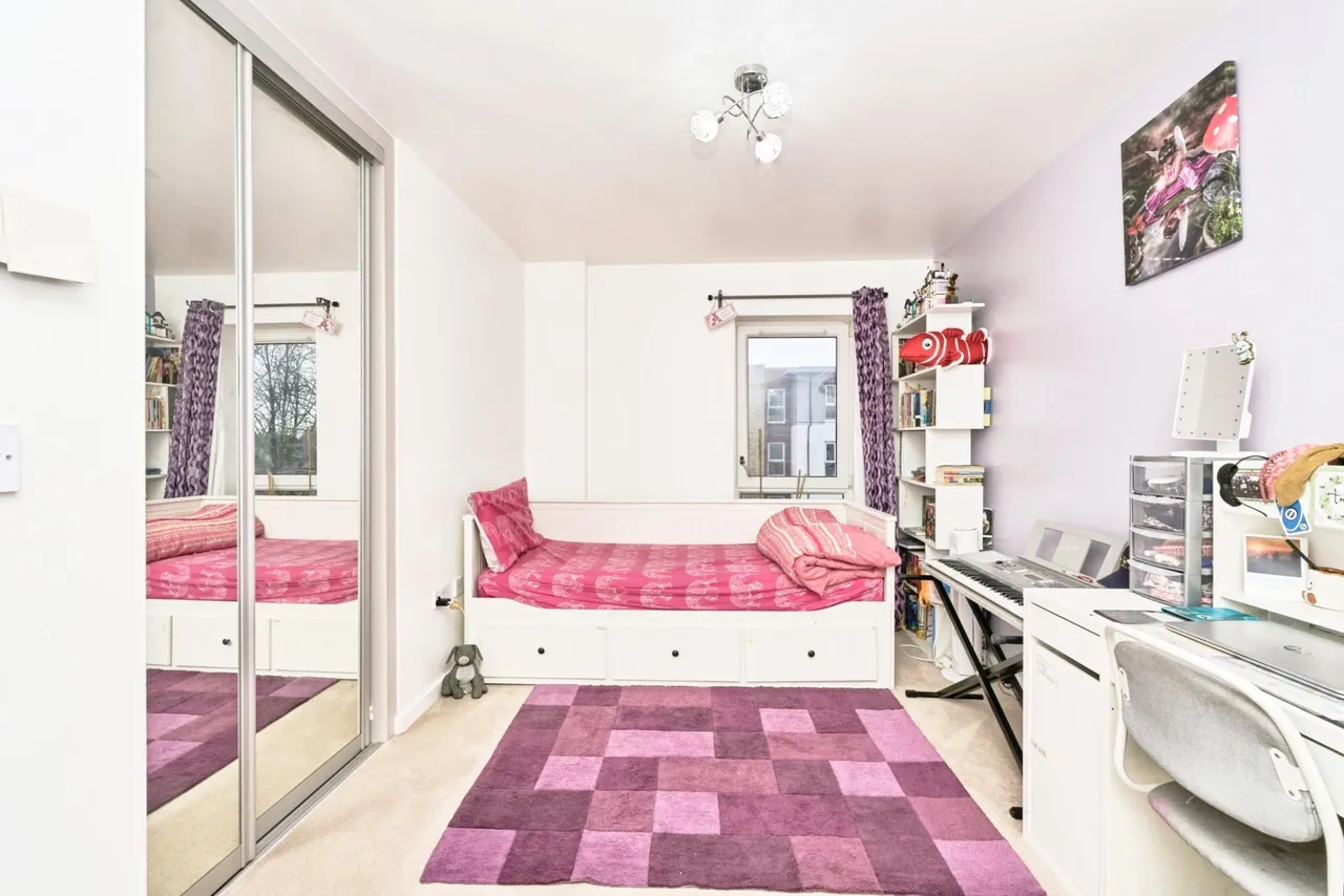 Wintergreen Boulevard, West Drayton, UB7, photo 13