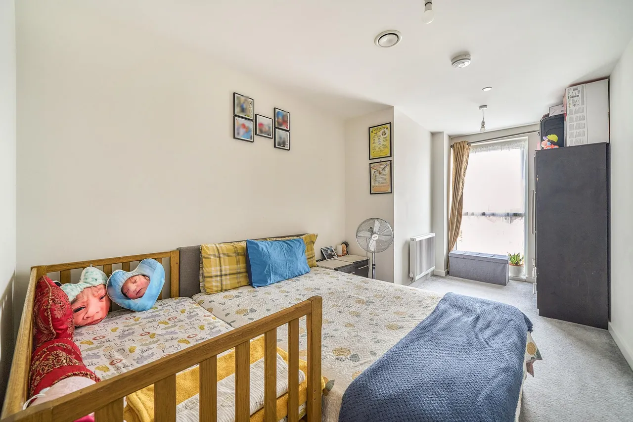 Chailey Place, Hayes, UB3, photo 16