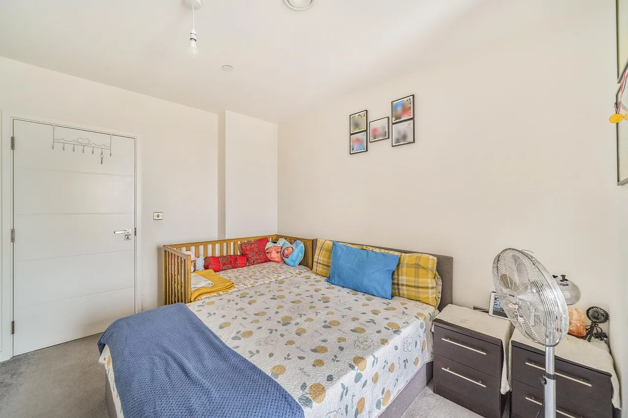 Chailey Place, Hayes, UB3, photo 17