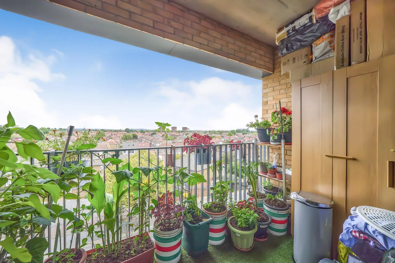 Chailey Place, Hayes, UB3, photo 4