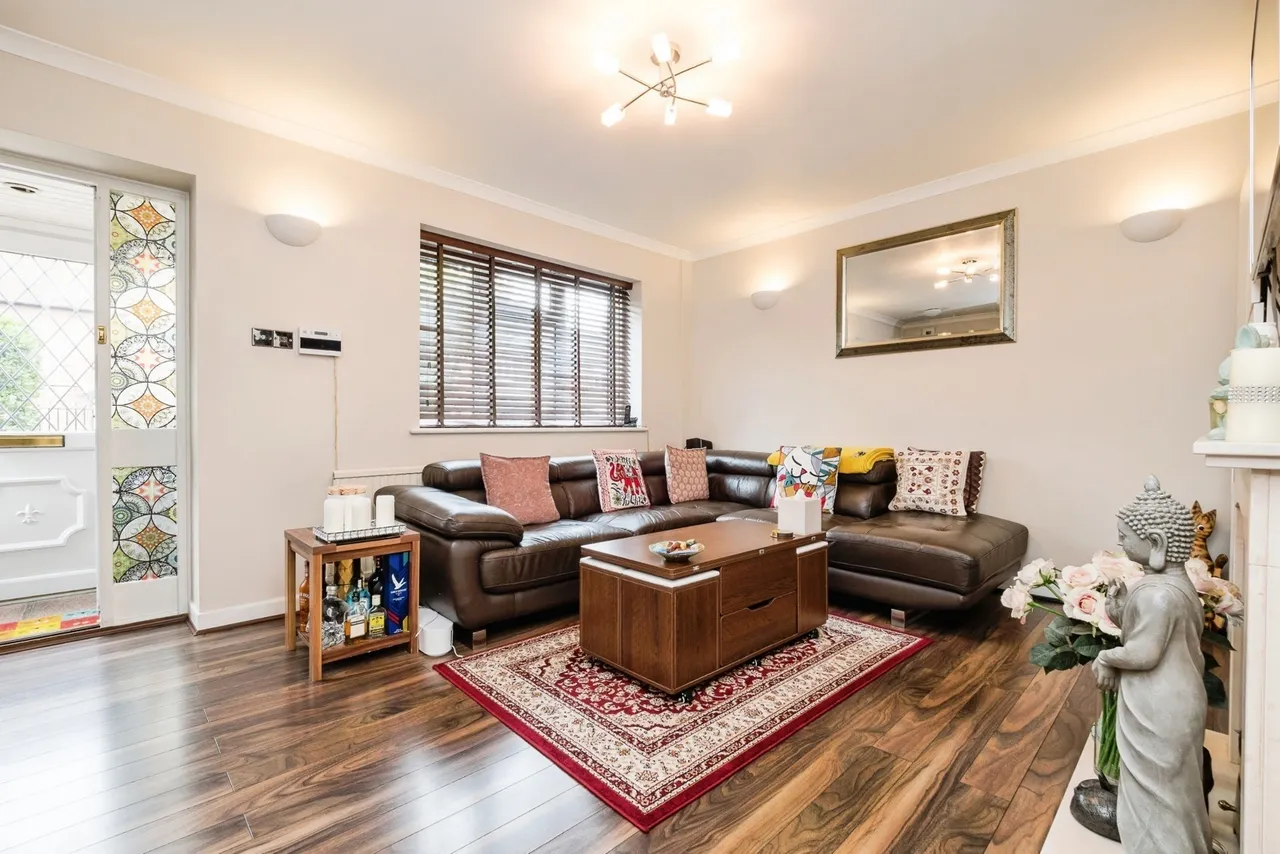 Manford Way, Chigwell, IG7, photo 7
