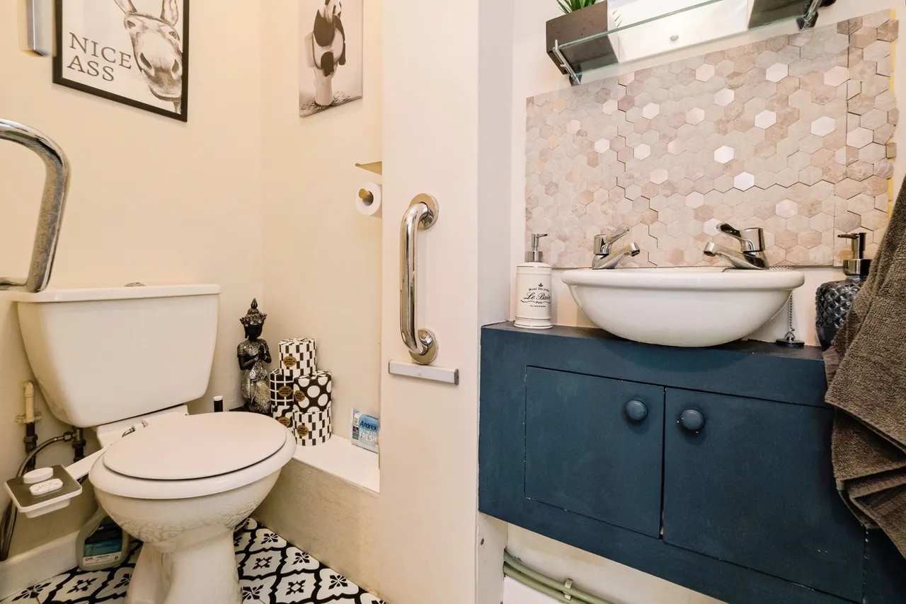 Manford Way, Chigwell, IG7, photo 6