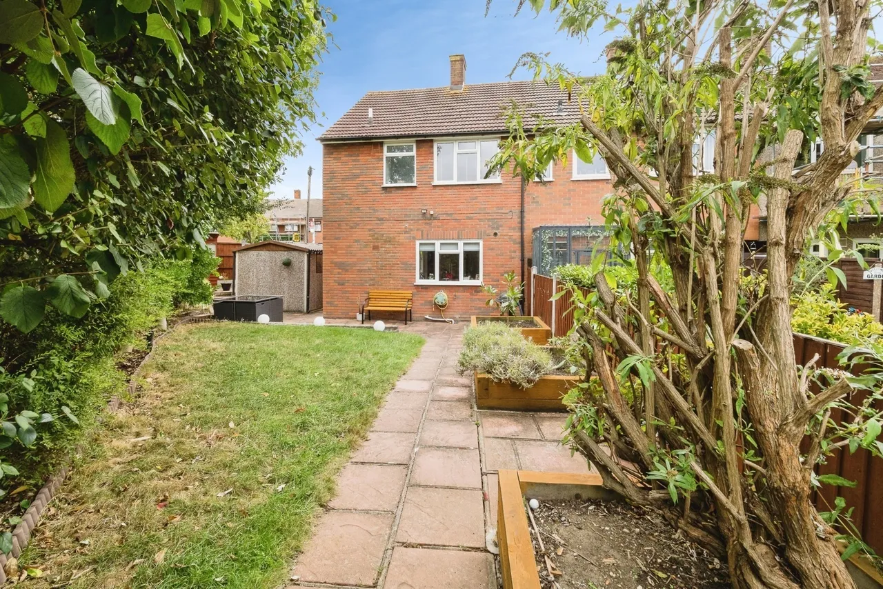 Manford Way, Chigwell, IG7, photo 4
