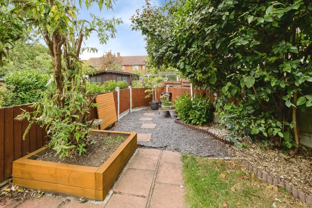 Manford Way, Chigwell, IG7, photo 5