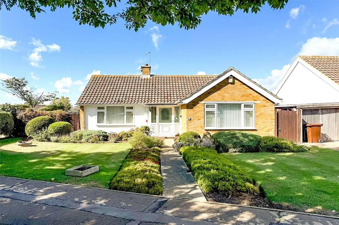 2 bed house for sale, Littlehampton, BN17