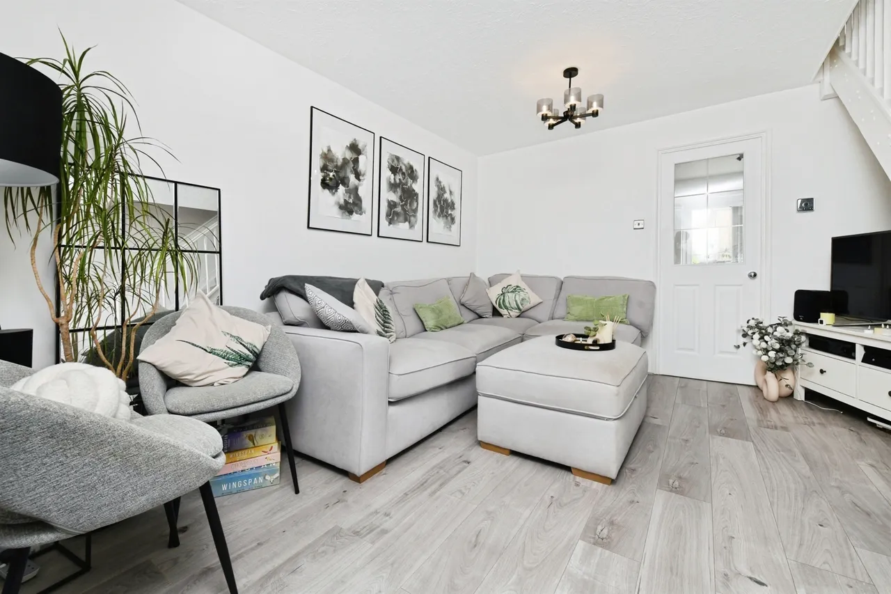 Ramshaw Drive, Chelmer Village, CHELMSFORD, photo 3