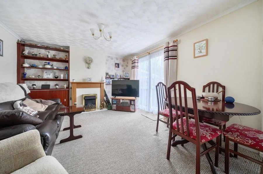 Pitcairn Close, Basingstoke, RG24, photo 5