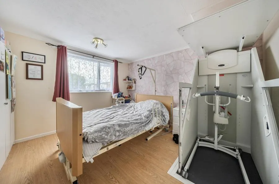 Pitcairn Close, Basingstoke, RG24, photo 12