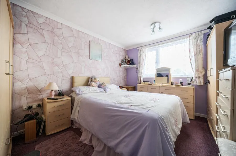 Pitcairn Close, Basingstoke, RG24, photo 10