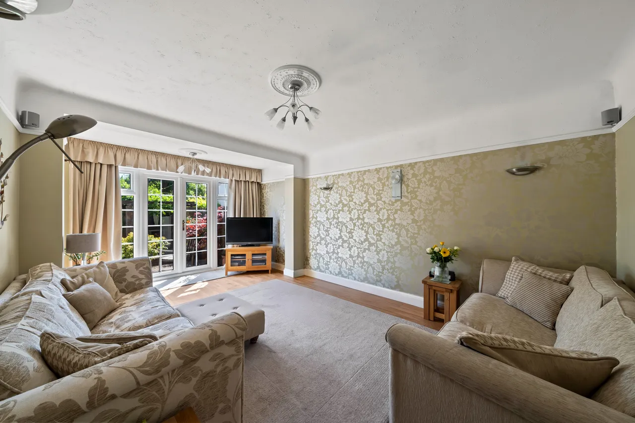 Richlands Avenue, EPSOM, Surrey, Epsom, KT172JW, photo 3