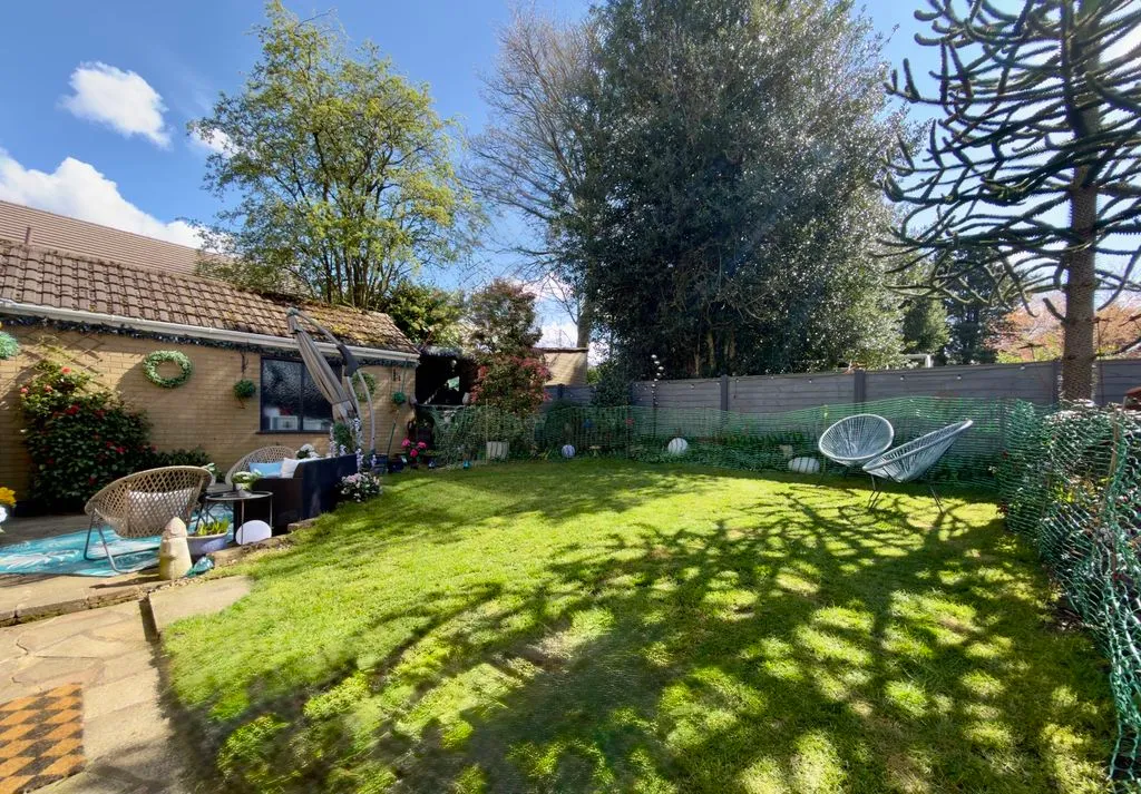 For SaleAlderbank, Horwich, photo 24