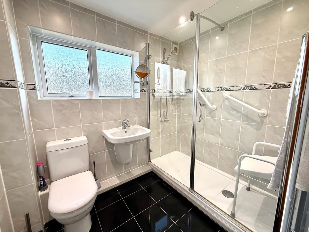 Carshalton Road, Swindon, Wiltshire, SN3 2AU, photo 12