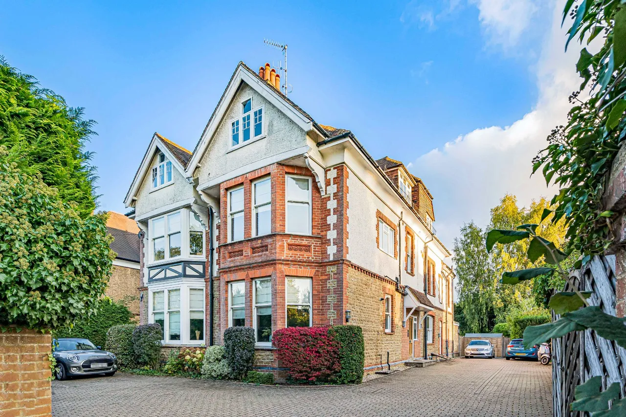 Busbridge Lane, Godalming, GU7, photo 12