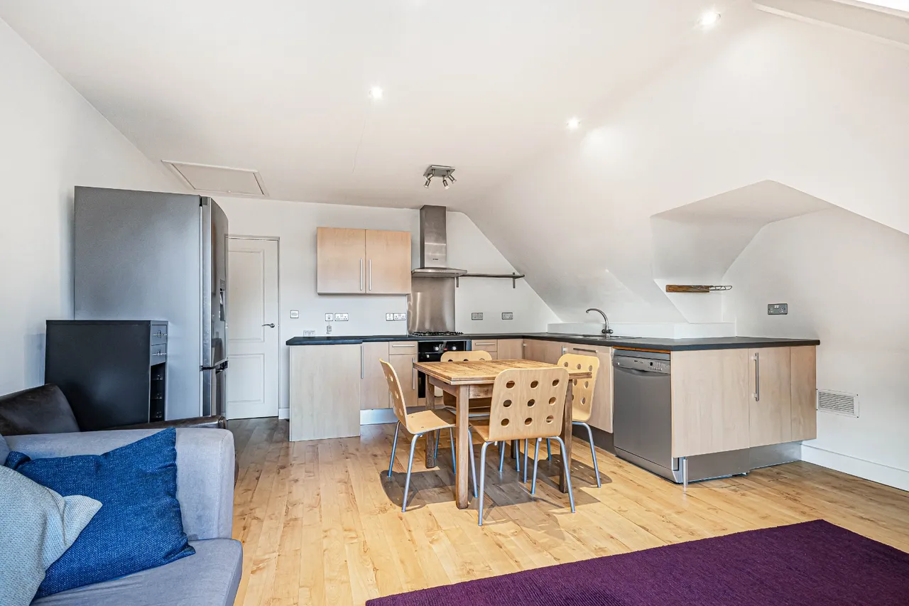 Busbridge Lane, Godalming, GU7, photo 6