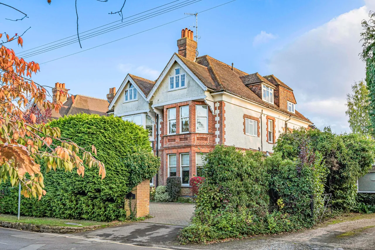 1 bed flat for sale, Busbridge Lane, Godalming, GU7