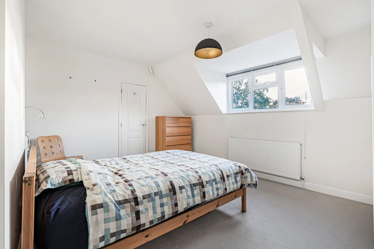 Busbridge Lane, Godalming, GU7, photo 7