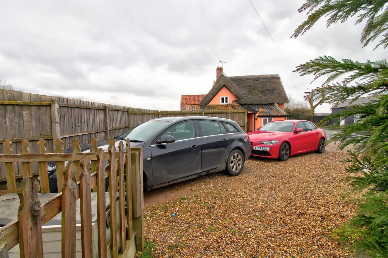 Pains Hill, Little Stonham, IP14, photo 13