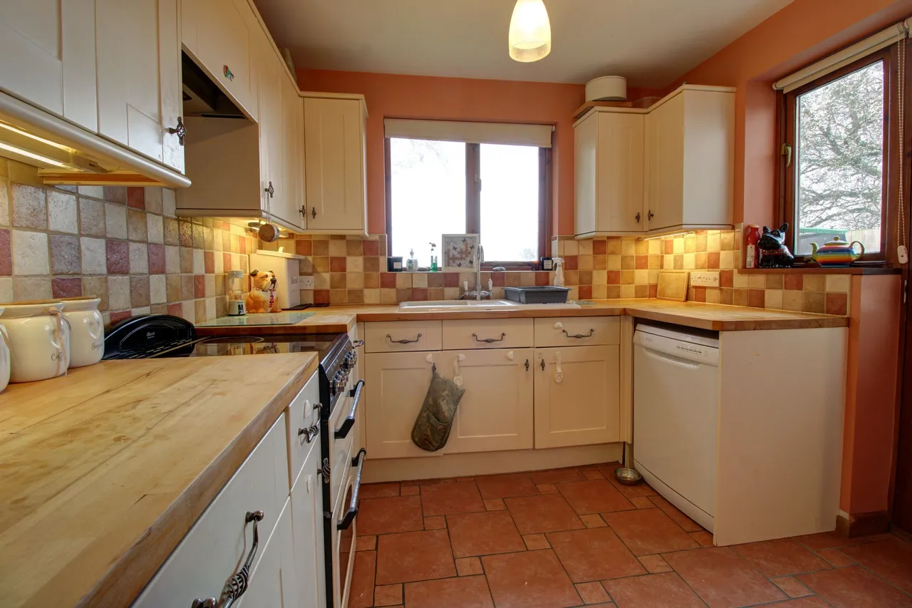 Pains Hill, Little Stonham, IP14, photo 6