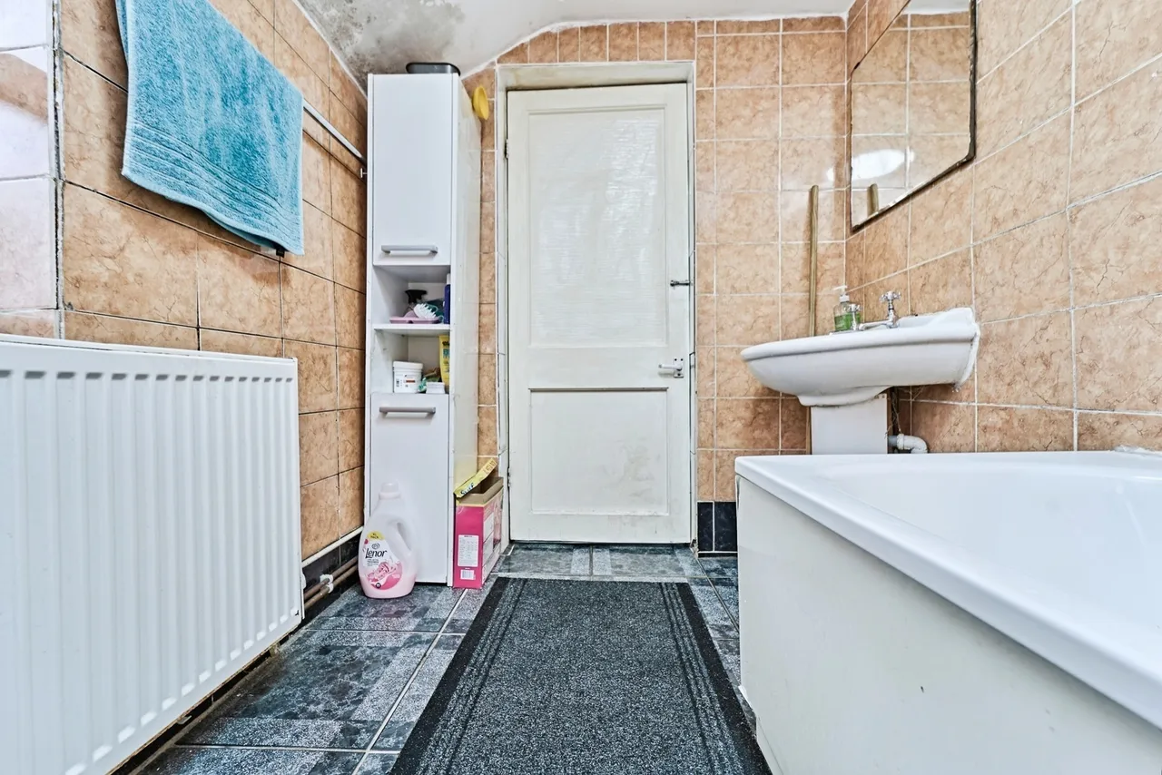 Kingsley Street, Walsall, West Midlands, WS2, photo 7