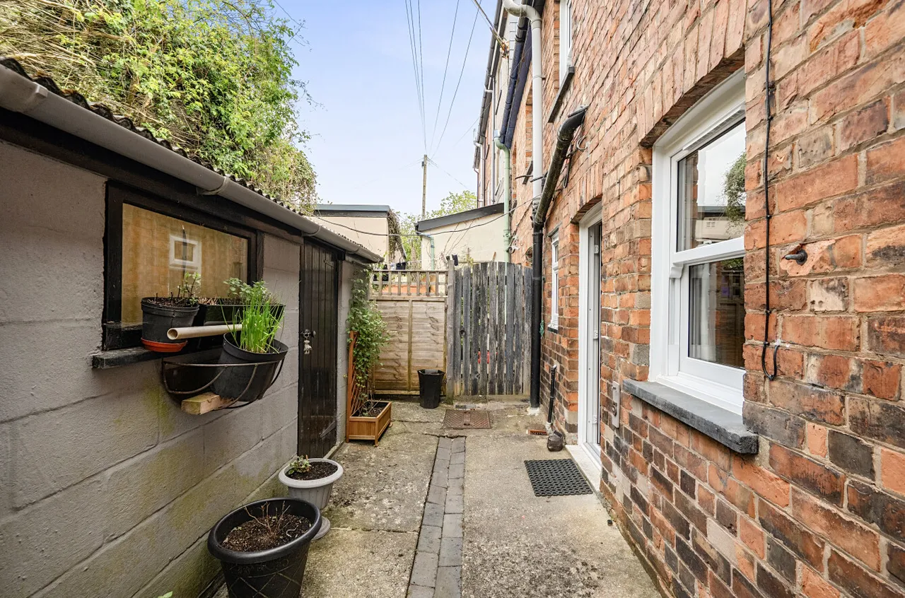Picton Street, Llanidloes, photo 13