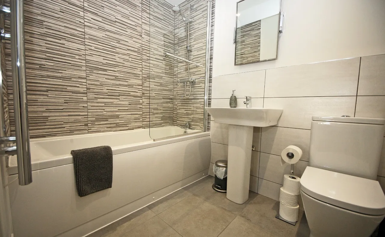 Beach Road, Benllech, photo 9