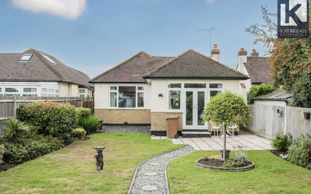 Tealing Drive, Epsom, KT19, photo 10
