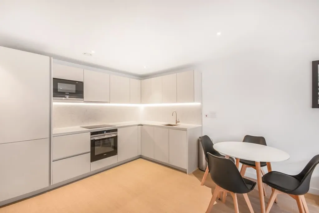Packington Square, London, N1, photo 2