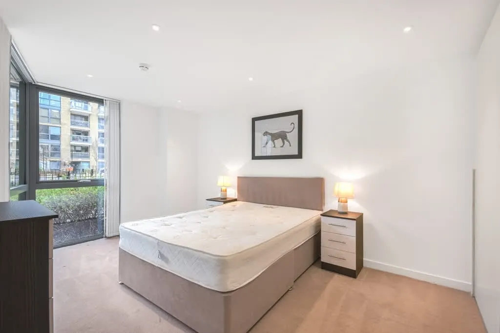 Packington Square, London, N1, photo 3