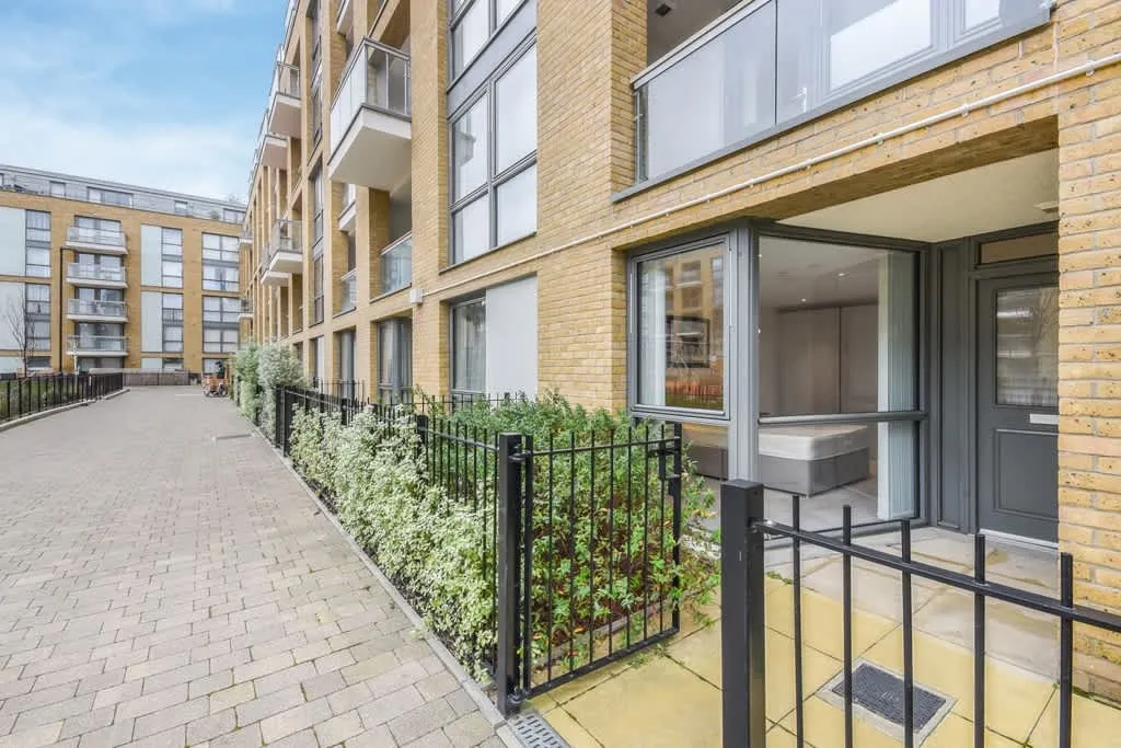Packington Square, London, N1, photo 14