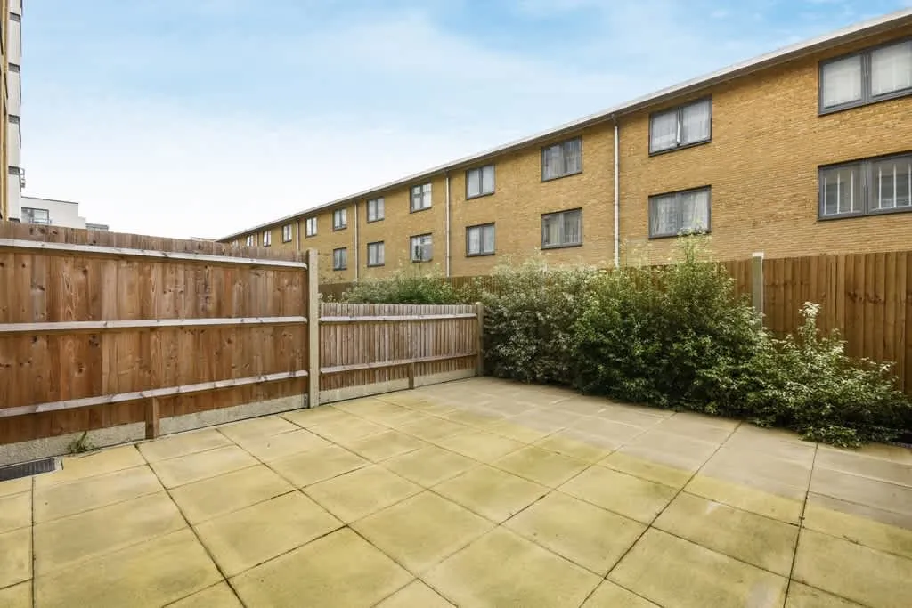 Packington Square, London, N1, photo 12