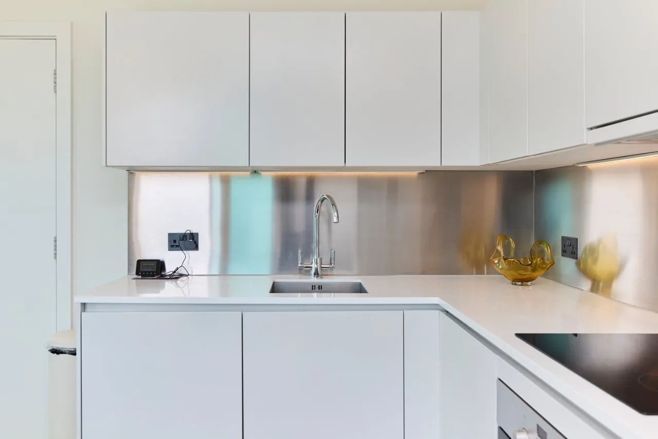 Salusbury Road, London, NW6, photo 8
