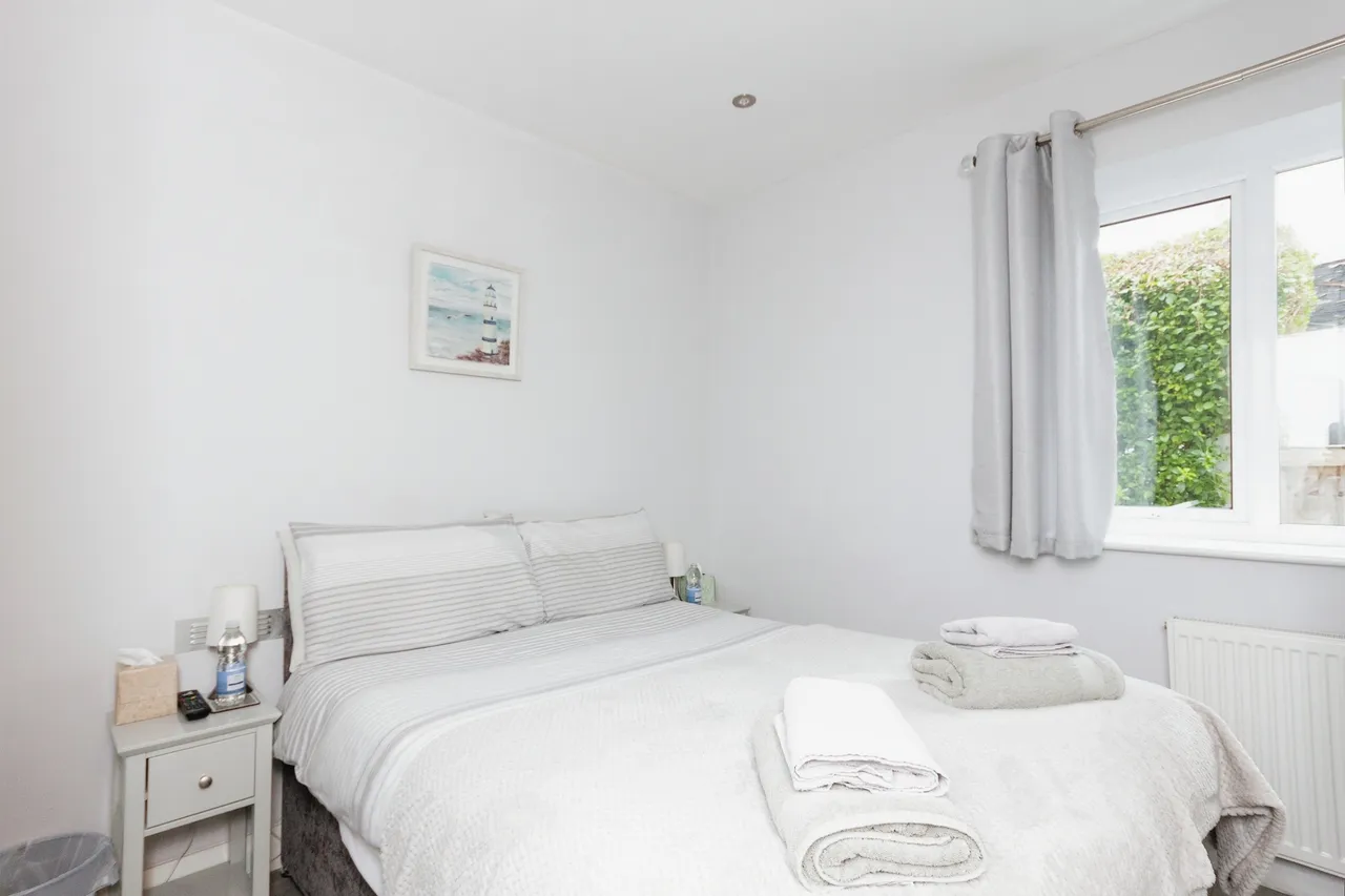 Whinacres, Conwy, LL32, photo 8
