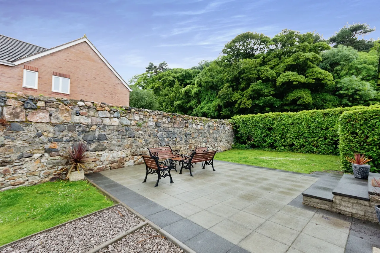 Whinacres, Conwy, LL32, photo 11