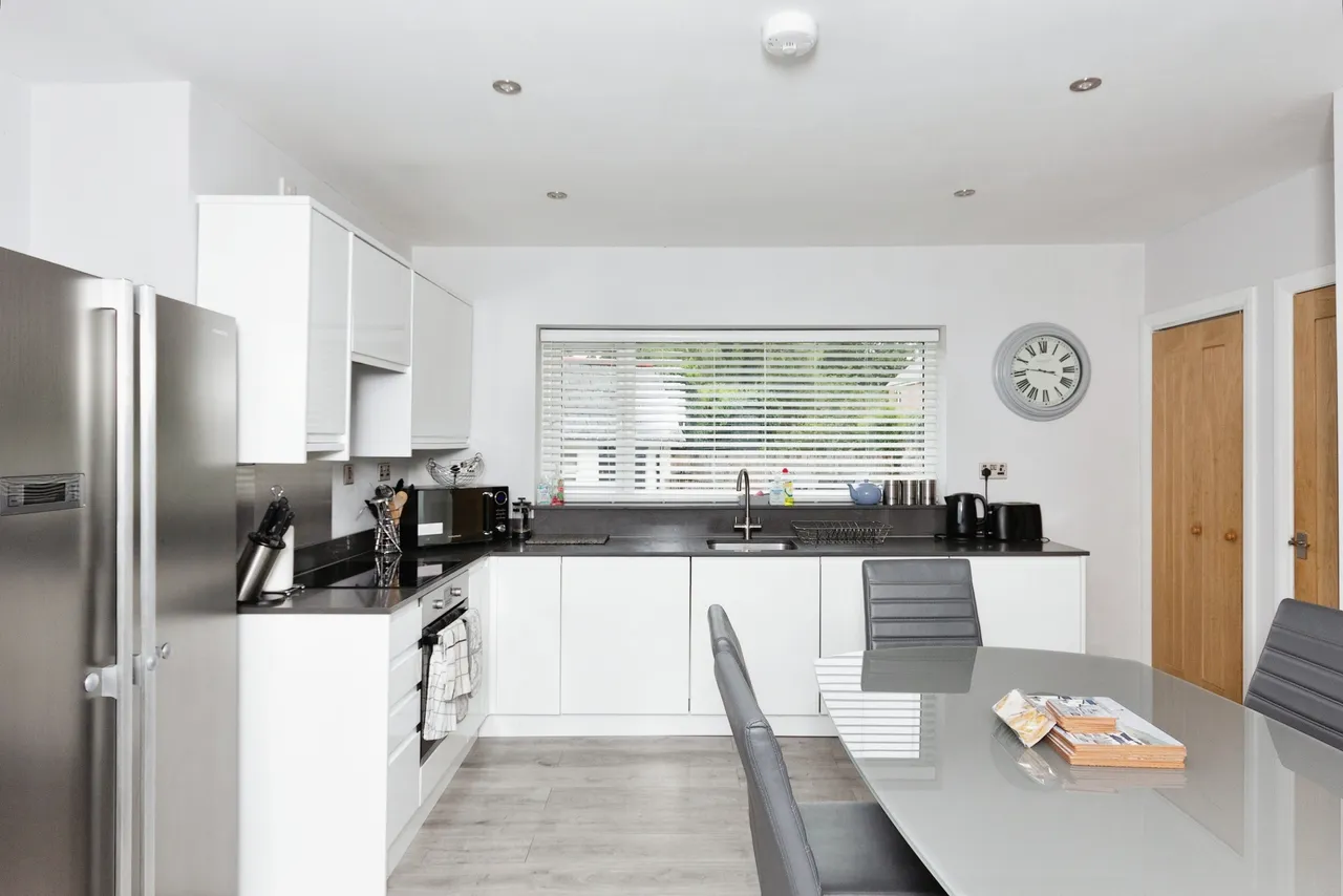 Whinacres, Conwy, LL32, photo 13