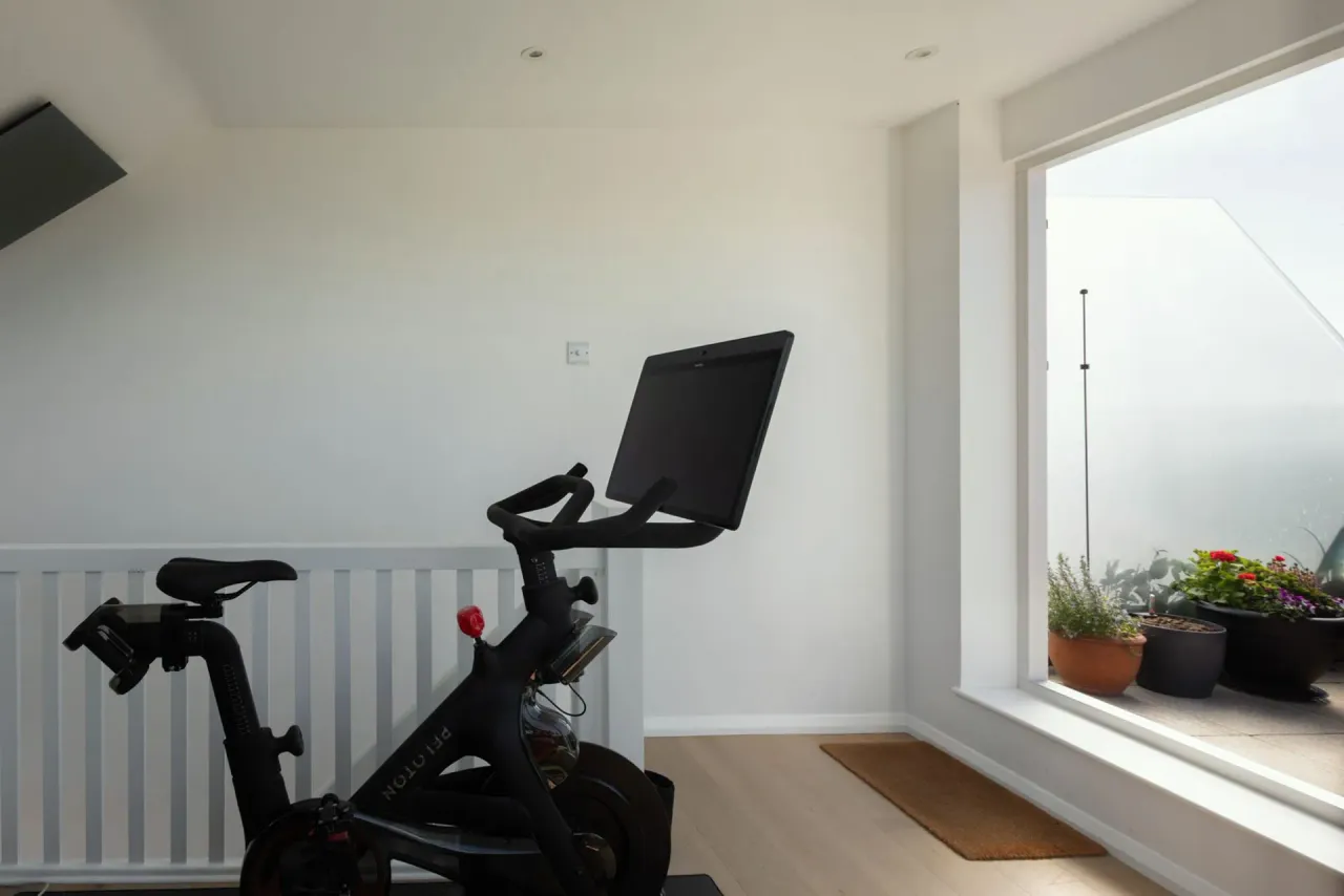 Keeling House, Claredale Street, E2, photo 9