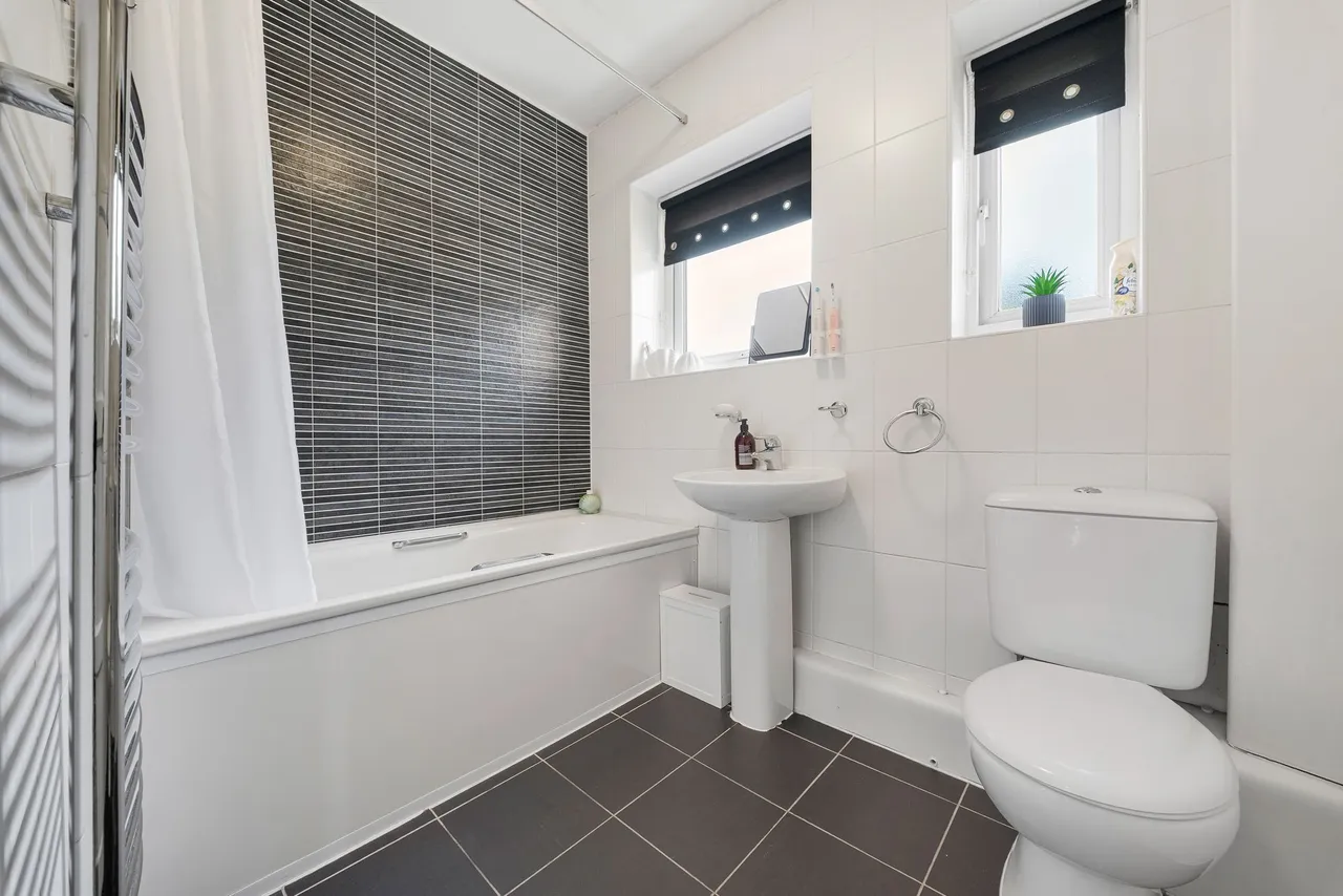 Woodvale Road, Woolton, Liverpool, Liverpool, L25 8RZ, photo 20