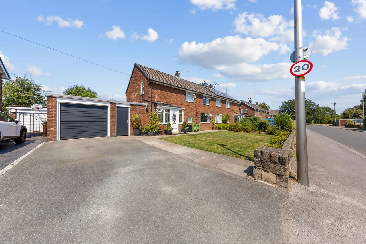 Burnsall Avenue, Lowton, Warrington, Warrington, WA3 2LT, photo 17