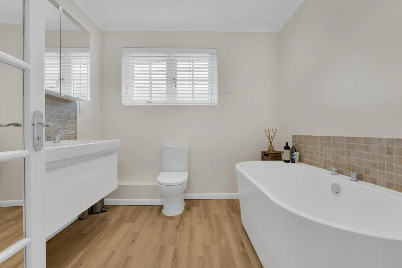 Roses Close, Cublington, LU7, photo 12