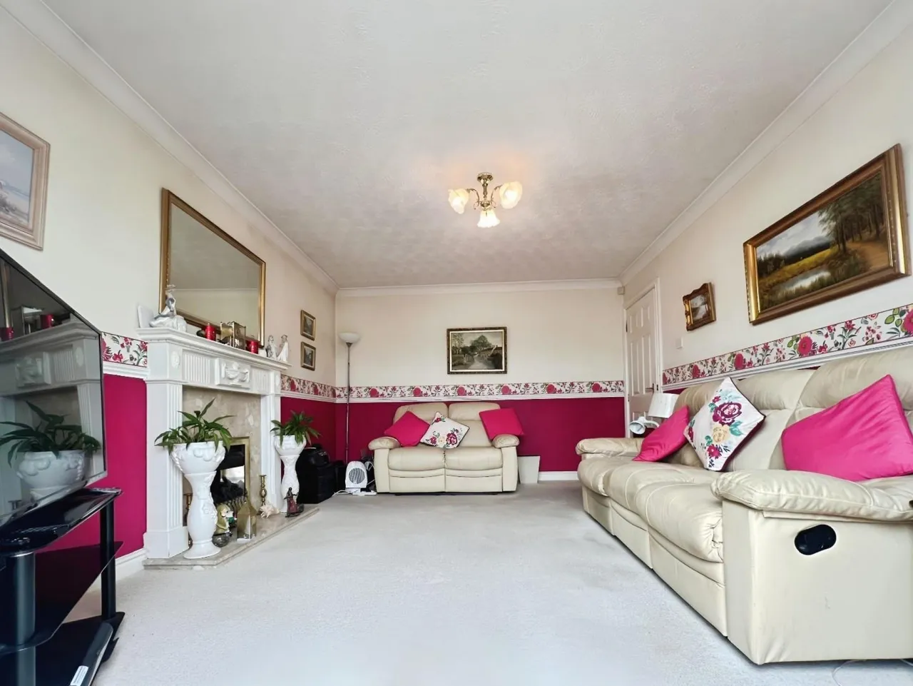 Moreton Drive, Leigh, photo 2
