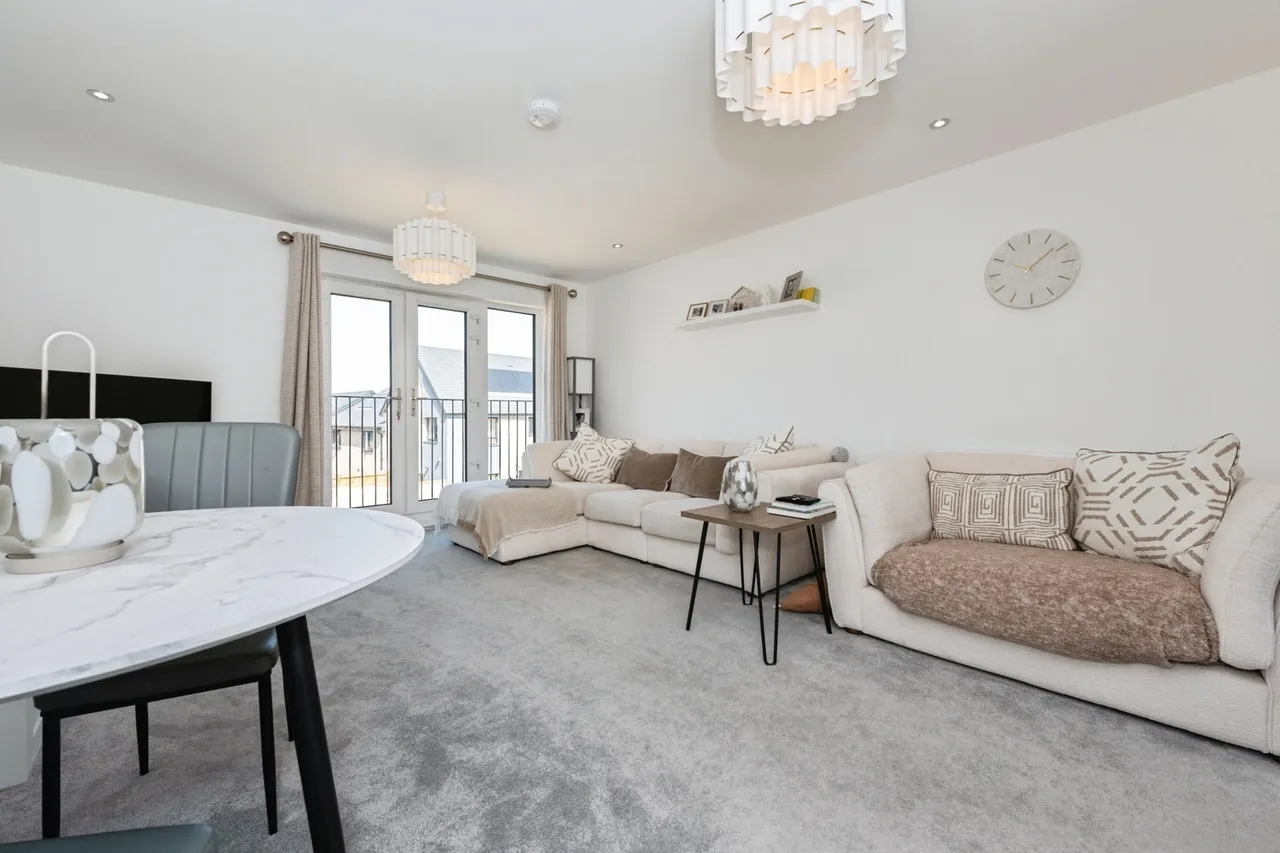 Leeds Road, Greenhithe, DA9, photo 2