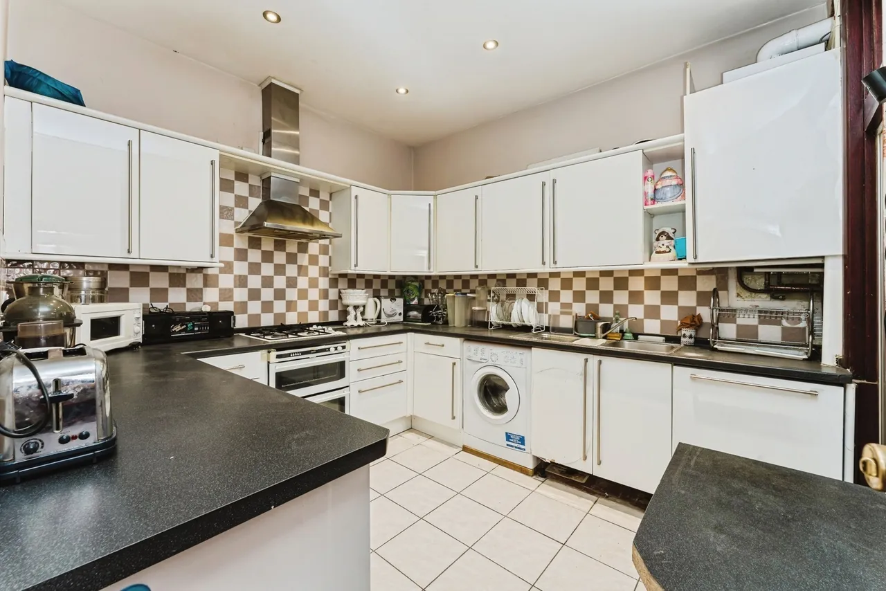 Caledon Road, East Ham, E6, photo 6