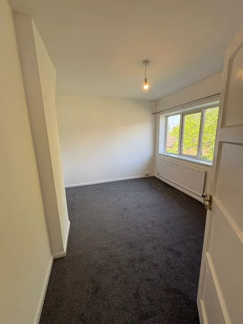 Wyrale Drive, Nottingham, NG8, photo 13