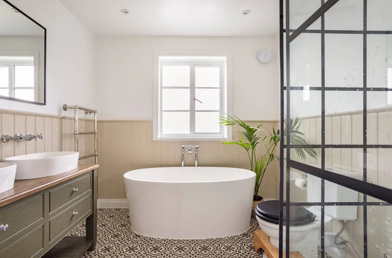 31 Crescent Way, London, photo 4
