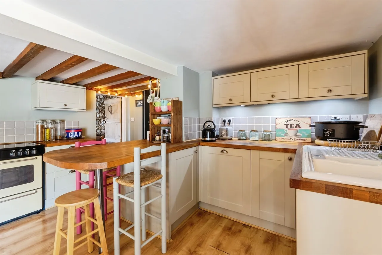 Shipdham Road, DEREHAM, photo 5