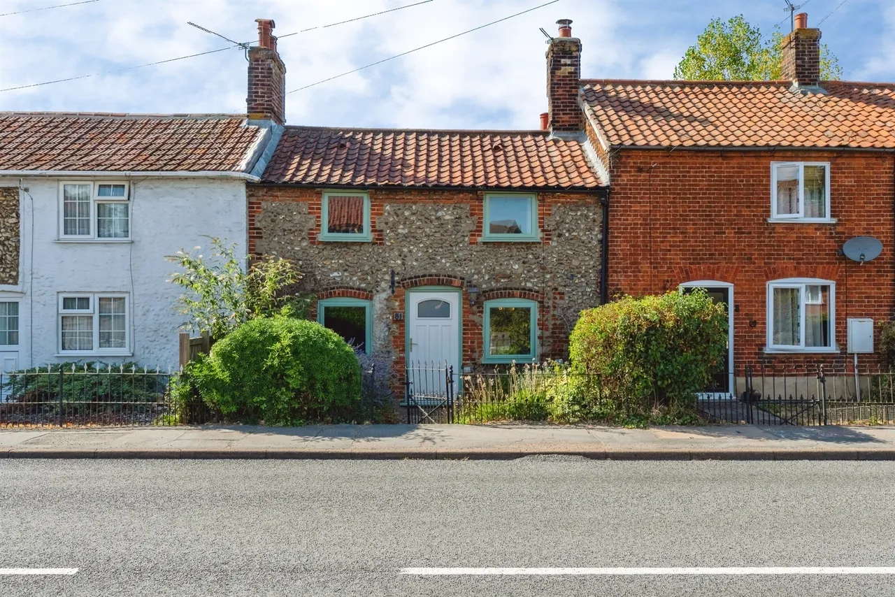 3 bed house for sale — Shipdham Road, DEREHAM