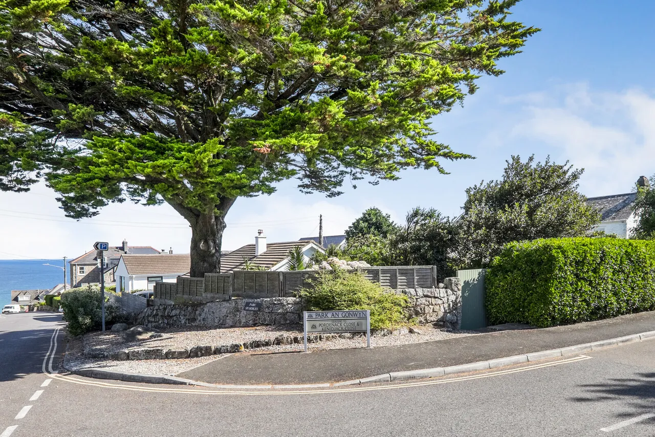 Porthrepta Road, Carbis Bay, TR26, photo 6
