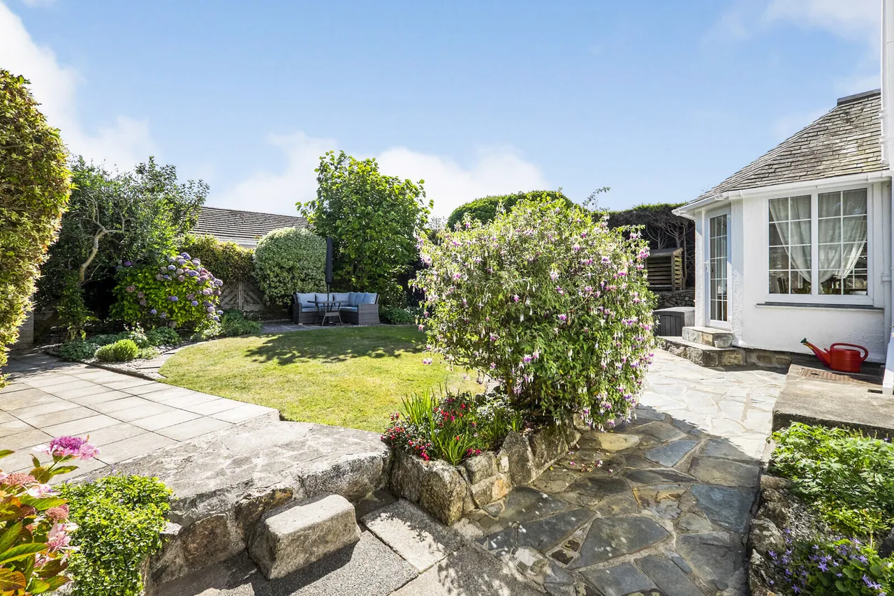 Porthrepta Road, Carbis Bay, TR26, photo 21