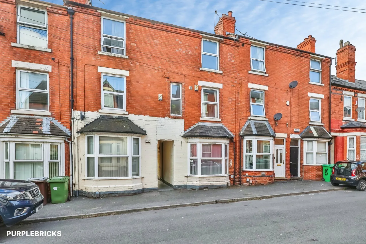 3 bed house for sale, Cedar Road, Forest Fields, NG7